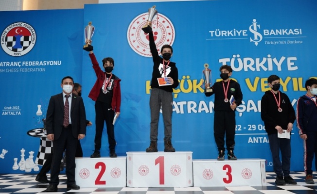 SANKO Okulları öğrencisi Kutay Sakmak Türkiye üçüncüsü oldu