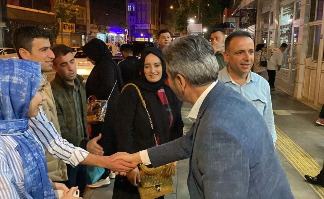 Ahmet Aydın, Bayram öncesi vatandaşlarla çarşı pazarda